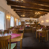 RESTAURACE PENZIONU- sloužící také jako snídaňová místnost