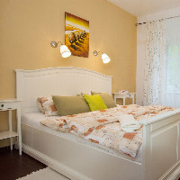 POKOJ č. 9- pokoj v kategorii malý o velikosti cca 16m2, okno situované do parku