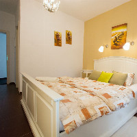 POKOJ č. 9- manželská postel šíře 180cm